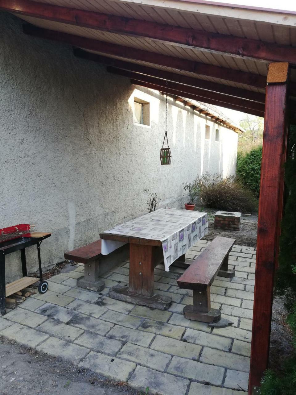 Hotel Kemences Vendeghaz Mikohaza Exterior foto